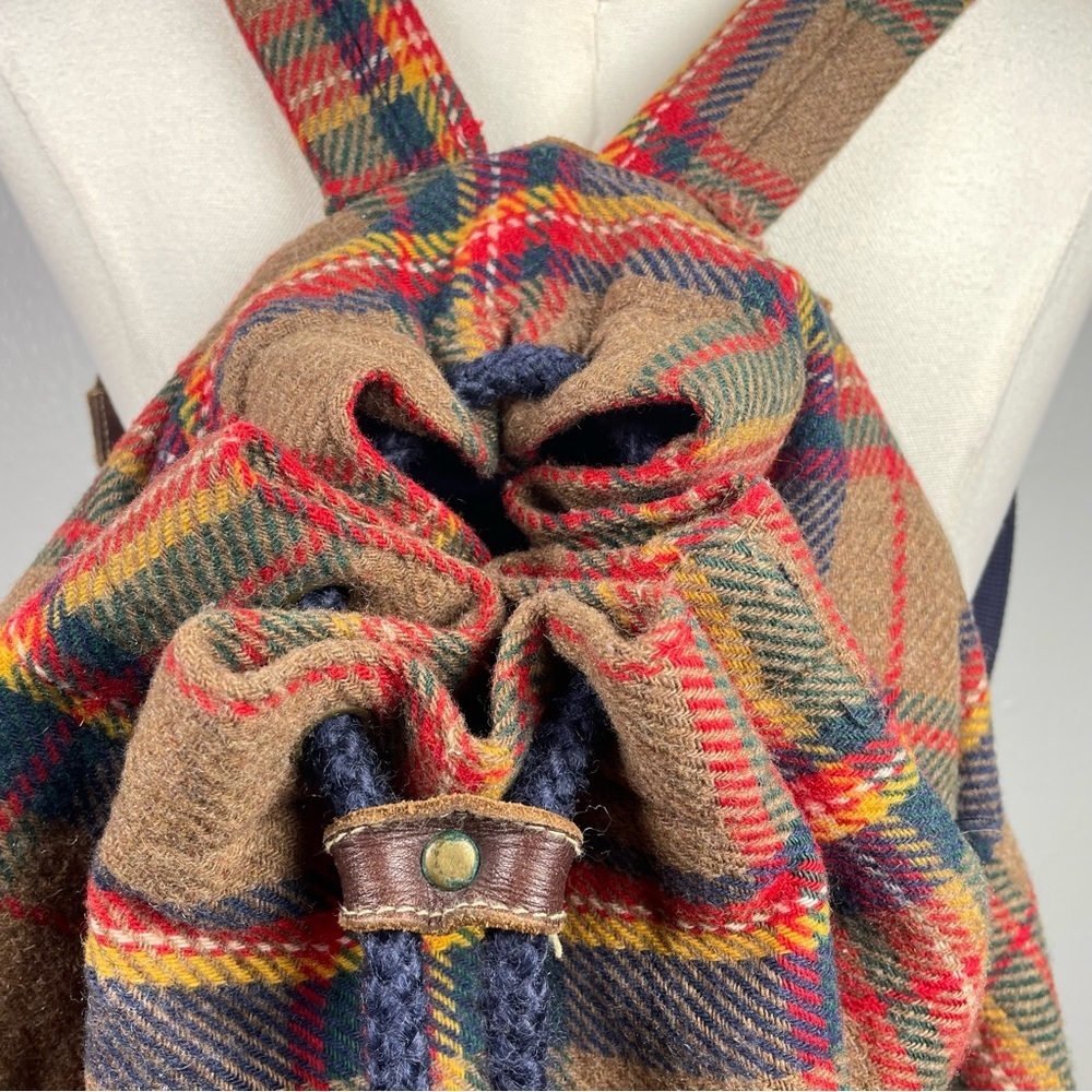 VINTAGE 90s GAP Mt. Whistler Brown Tartan Plaid Drawstring Wool Bucket Backpack - Picture 2 of 16